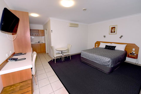Carriers Arms Hotel Motel - QLD Tourism 0