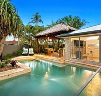 Carrothool 29 - 6 BDRM Canal Home with Pool - Queensland Tourism