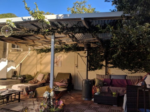 Casa De Sapo A Room In House With A Private Garden - QLD Tourism 1