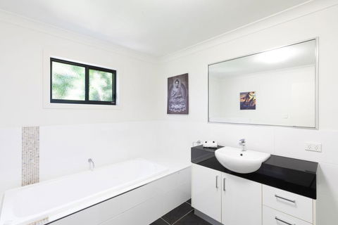 Casa Del Mar- House Of The Sea - QLD Tourism 2
