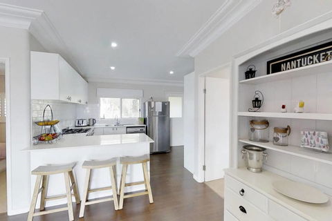 Casa Sorella - Beachfront Family Home - Queensland Tourism 3