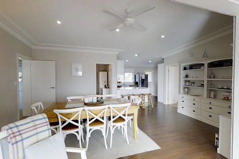 Casa Sorella - Beachfront Family Home - Queensland Tourism 2