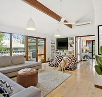 CASTAWAY - QLD Tourism