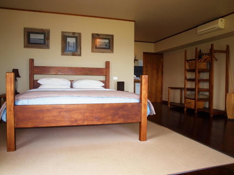 Castaways Apollo Bay - QLD Tourism 3