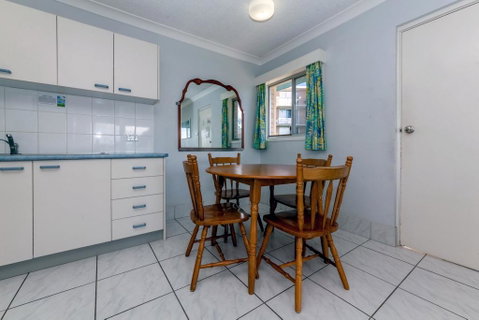 Castaways, Unit 1/17 Shoal Bay Road - QLD Tourism 3