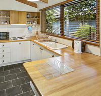 Cedar Cottage - Close to water and pet friendly - QLD Tourism