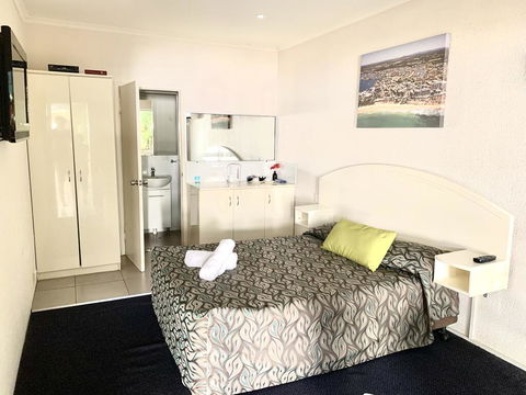 Central Motel Mooloolaba - Queensland Tourism 1