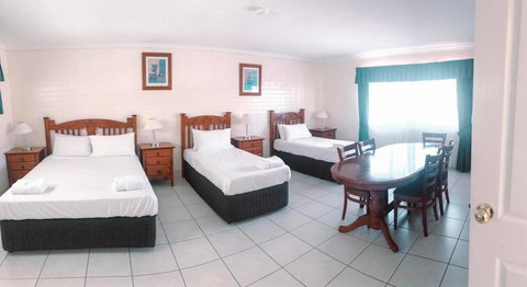 Central Park Motel - QLD Tourism 1