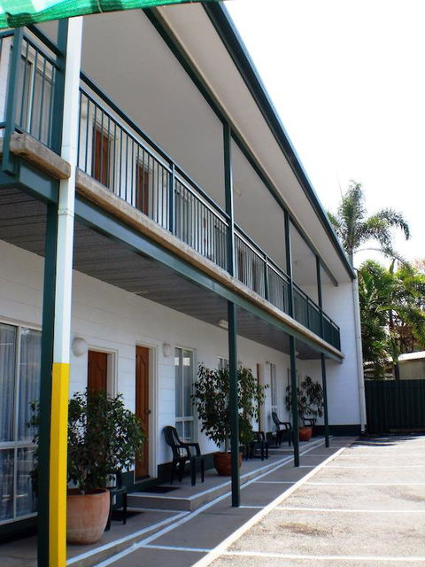 Central Point Motel - Queensland Tourism 3
