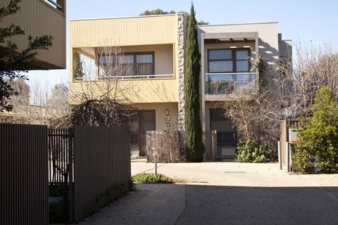 Central Shepparton Apartments - QLD Tourism 0