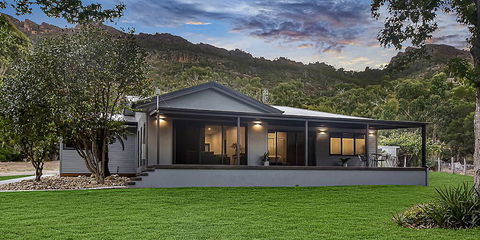 Central Views Halls Gap - QLD Tourism 3