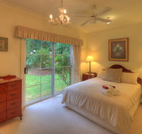 Chalets Lumineux - Queensland Tourism
