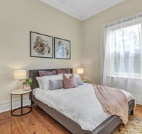 Character Home - Easy Tram to City - QLD Tourism