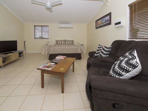 Charleville Bush Cottage - QLD Tourism 2