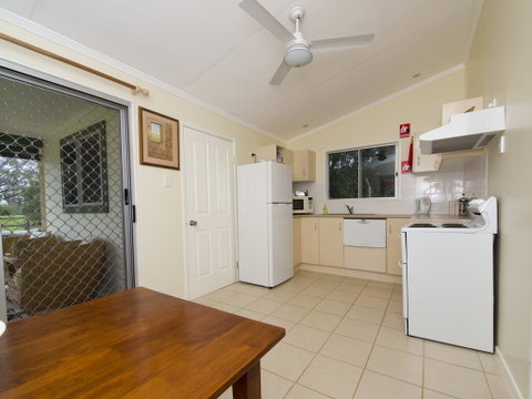 Charleville Bush Cottage - QLD Tourism 3
