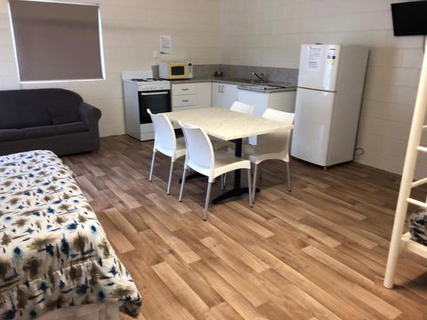 Charters Towers Tourist Park - QLD Tourism 1