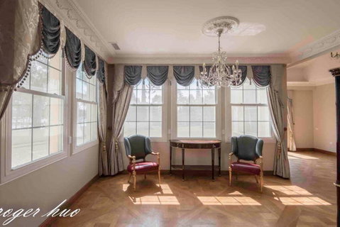 Chateau Le Marais - QLD Tourism 1