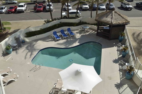 Chateau Royale Beach Resort - QLD Tourism 3