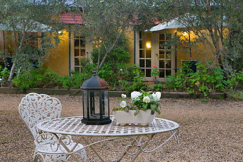 Chez Vous Villas Pokolbin - Queensland Tourism 3
