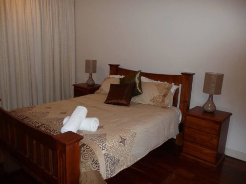 City Getaway 3 Bedroom Adelaide's East End - QLD Tourism 1