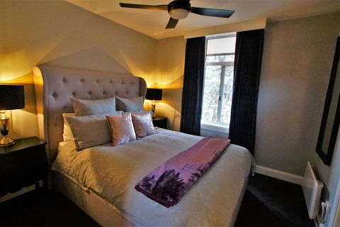 City Life Apartment-full Kitchen & Separate Bedroom - Queensland Tourism 3