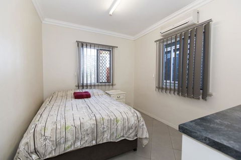 Cityside Accommodation - Queensland Tourism 0
