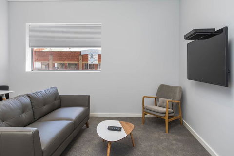 Civic Apartments - Queensland Tourism 3