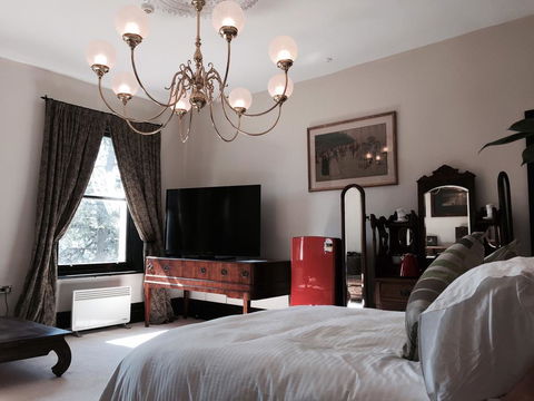 Claremont House - Queensland Tourism 2