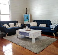Classic Q'slander Huge Deck Pool Cowboy Stadium - QLD Tourism