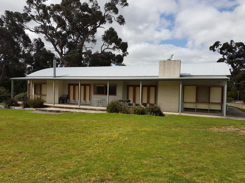 Classic Retreat - QLD Tourism 0