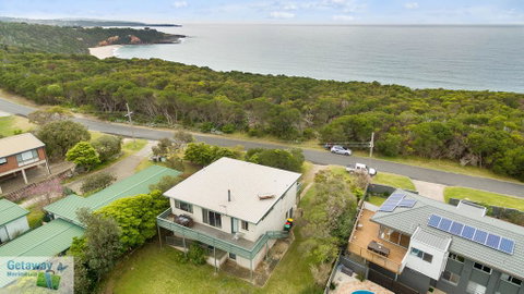 Cliffhanger - Pet Friendly - QLD Tourism 1