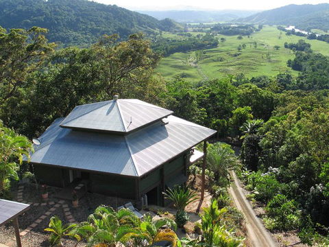 Cloud 9 - Queensland Tourism 0