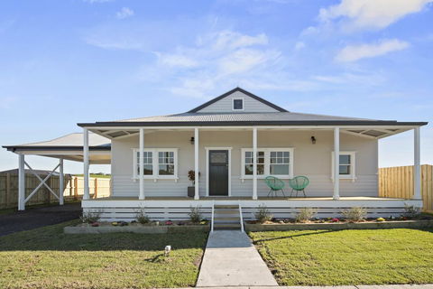 Cloverdale Cottage - Queensland Tourism 0
