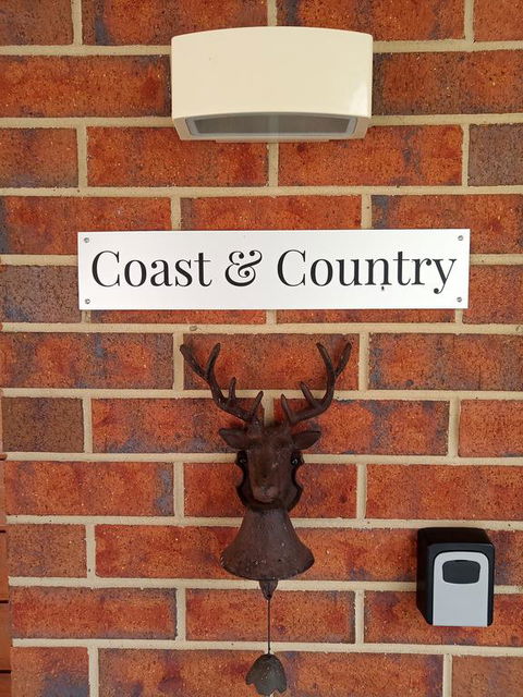 Coast & Country - Queensland Tourism 3