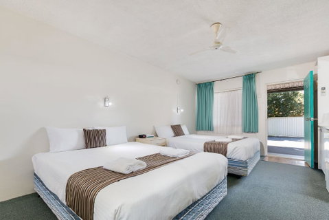 Coffs Harbour Pacific Palms Motel - QLD Tourism 1