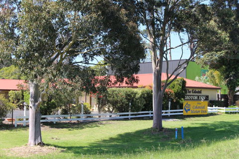 Colonial Motor Inn Pambula - QLD Tourism 1