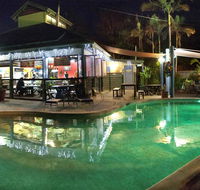 Colonial Village Cabins Camping  Tours - Hervey Bay YHA - Queensland Tourism