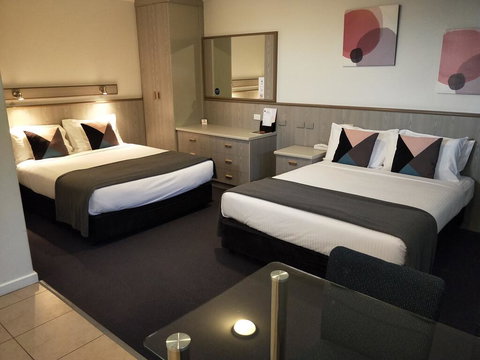 Comfort Inn Anzac Highway - QLD Tourism 1