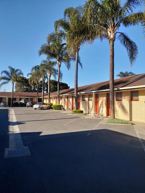 Comfort Inn Anzac Highway - QLD Tourism 3