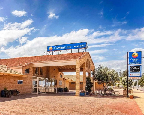 Comfort Inn Bay Of Isles - QLD Tourism 0