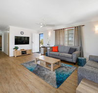 Comfy  Cosy Upstairs - Queensland Tourism