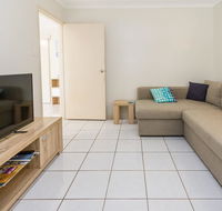 Comfy and Cosy ground floor unit - Queensland Tourism
