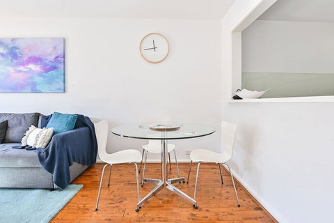 COMO A South Yarra Delight, Car Park And King Bed - QLD Tourism 3