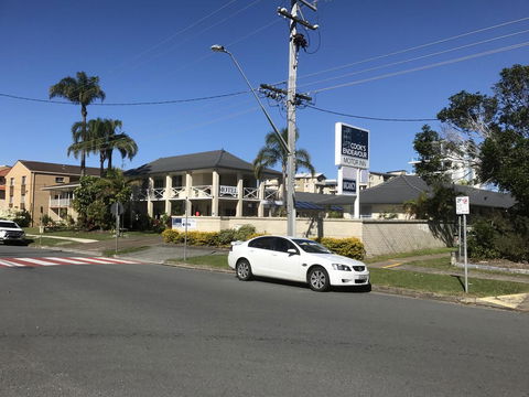Cooks Endeavour Motor Inn - Queensland Tourism 1