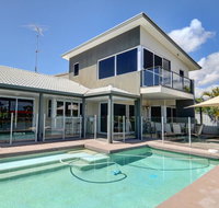 Coorumbong 36 - 6 BDRM Canal Home With Pool - Queensland Tourism