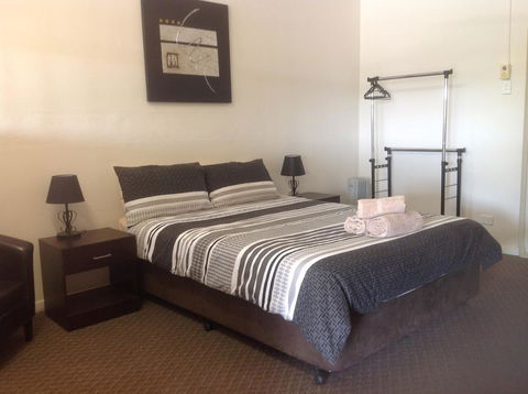 Copper Gate Motel - Queensland Tourism 1