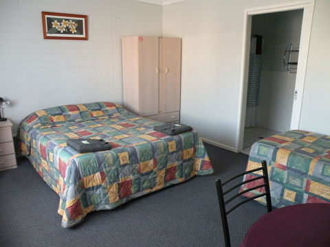 Corowa Motor Inn - Queensland Tourism 1