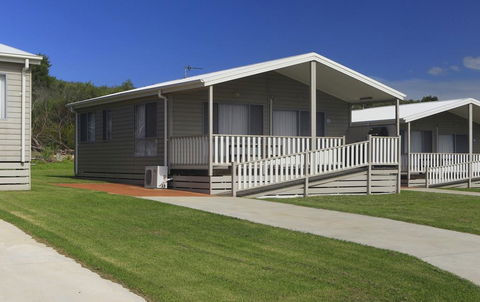 Corrimal Beach Tourist Park - Queensland Tourism 0