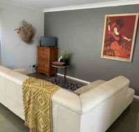 Cosy 1 Bedroom Unit With Views Of The City - QLD Tourism