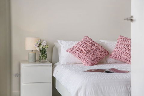 Cosy 3BR Penthouse Close To Westfield And Train - QLD Tourism 0